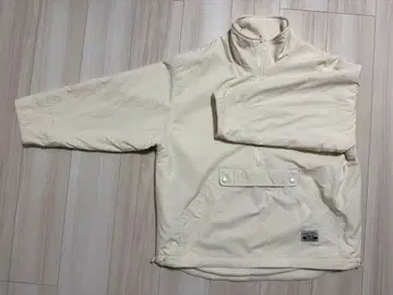 아이보리 하프 지퍼 자켓