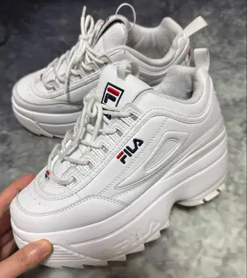 휠라 스니커즈 24.0cm