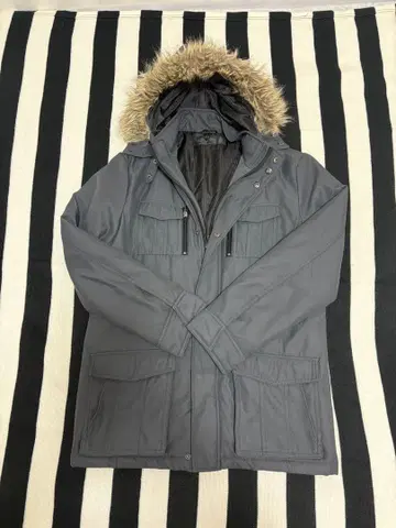 [ 새상품급 ] 남성용 후드 퍼 달린 방한 자켓 L 사이즈 겨울 아우터