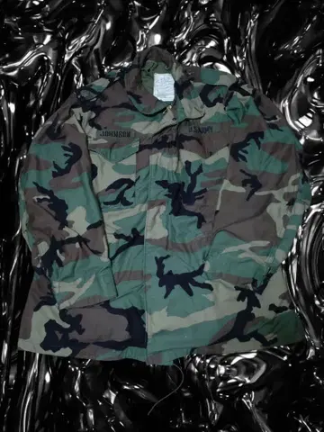 80s~90s US. Woodland Camo Field Jacket.