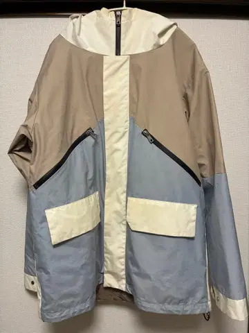 나일론 자켓 후드 부착 베이지 파랑