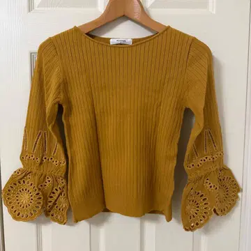 [ 새상품 ] 마이 스트라다 리브 니트 머스타드 7부 소매