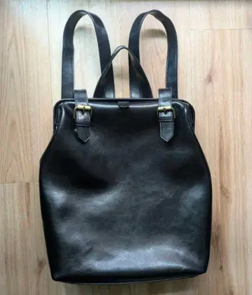 vivace 백팩 블랙 가마구치