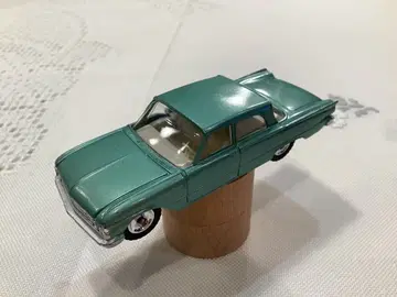 레어 컬러 DINKY TOYS FORD FAIRLANE 미니카
