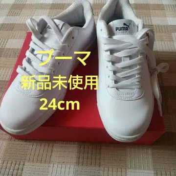 미사용 새상품 푸마 스니커즈 24cm