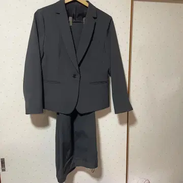 그레이 취업 정장 자켓과 팬츠 세트