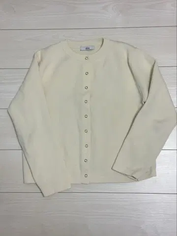 relume 아이보리 버튼 가디건