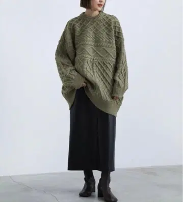 랜덤 케이블 오버 니트 오버 사이즈 빅 실루엣 루즈 니트