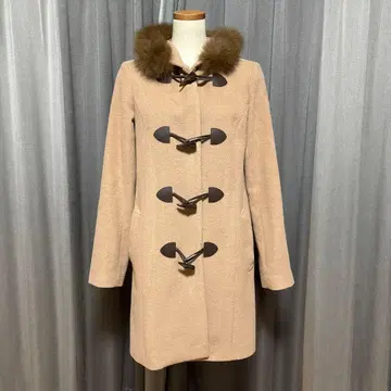 ELLE 새상품급 퍼 달린 베이지 더플 코트