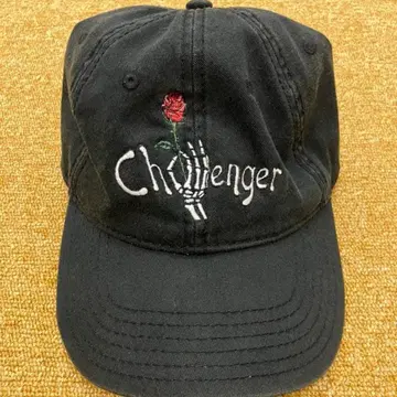 CHALLENGER SKULL HAND LOGO TWILL CAP