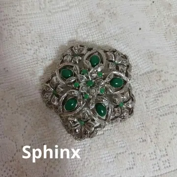 Sphinx 꽃 모티브 브로치 A1338