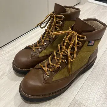 [새상품급] 대너 라이트 US 9.5 (27.5cm)