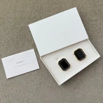 새상품 CHIEKO+ Eme pierce 블랙 귀걸이