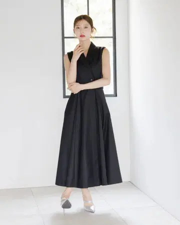 La lune 슬리브리스 트렌치 롱 원피스