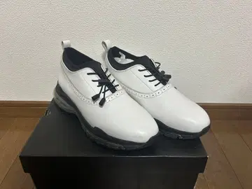 화이트 스니커즈 에어쿠션