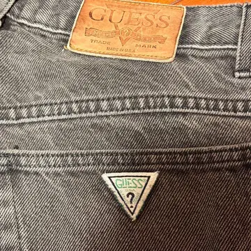 GUESS 게스 90년대 테이퍼드 블랙 데님 구제 의류 아메리칸