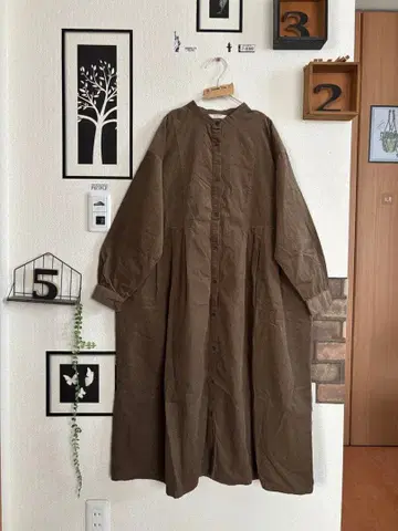 새상품급 겉옷처럼 입는 절개 코듀로이 원피스*브라운