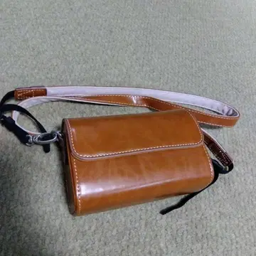 브라운 가죽 숄더 카메라백