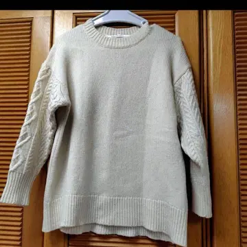 [ 북유럽, 생활의 도구점 ] 소매만 아란 편직의 가벼운 니트