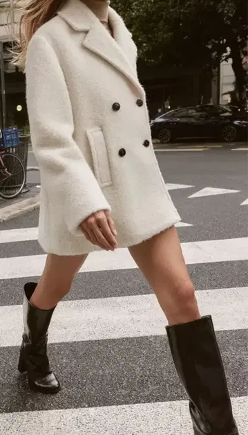 [ 새상품 미사용 ] ZARA 화이트 코트 XS