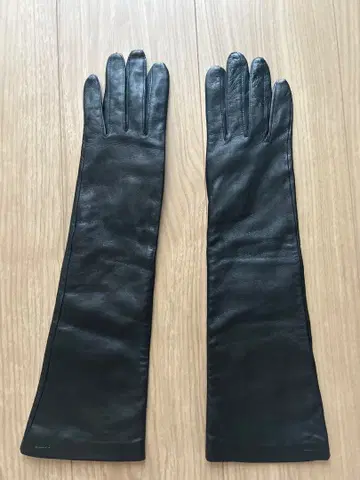 끌로에 블랙 가죽 롱 그로브