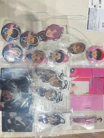 애니메이션 캐릭터 굿즈 세트 포토 카드 포함