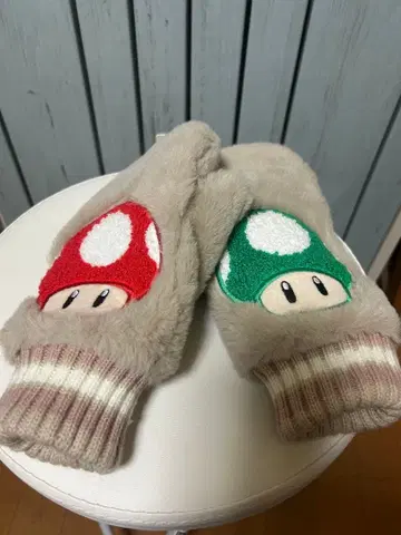 마리오 버섯 디자인 플리스 미튼