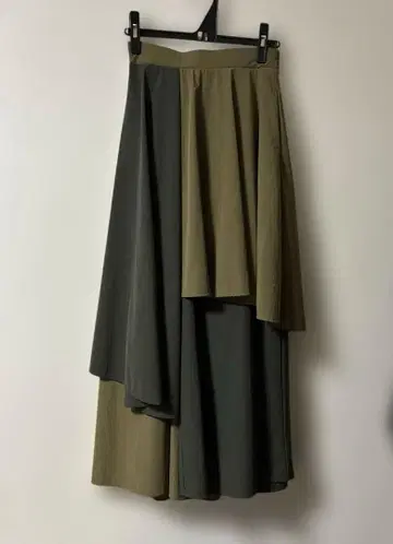 YECCA VECCA 스커트풍 팬츠