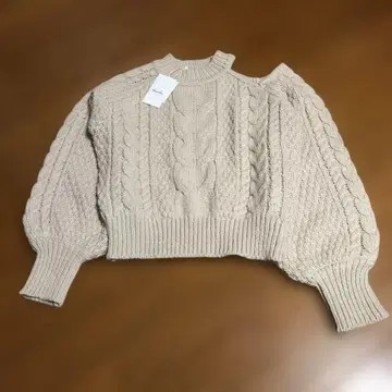 미사용 새상품 dazzlin 베이지 케이블 짜임 니트 스웨터 F