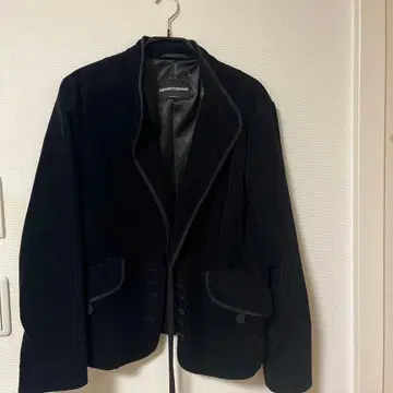 EMPORIO ARMANI 블랙 코듀로이 테일러드 자켓