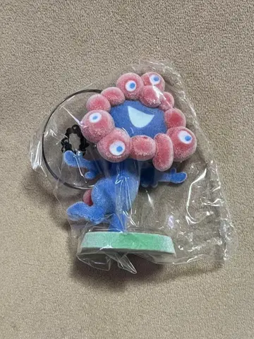 미야쿠미야쿠 플로키 피규어 밸런스 포즈