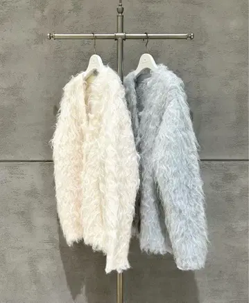 새상품급 유나이티드 어로우 로퍼 리 오버 가디건 화이트