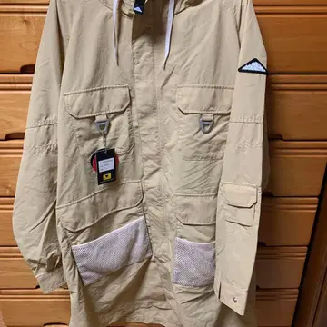 MOUNTAINSMITH 베이지 마운틴 파카 L 사이즈