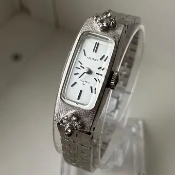 SEIKO 크리스탈 실버 수동 와인딩 시계 다이아몬드풍 장식