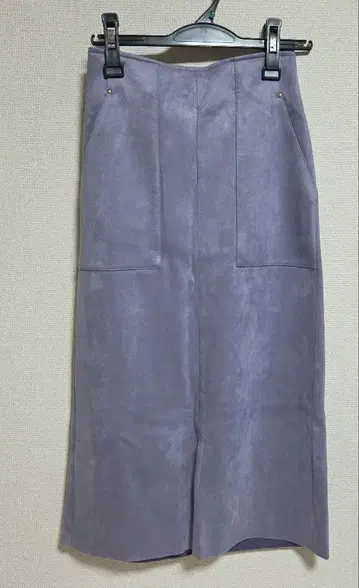 연보라색 스웨이드풍 타이트 스커트