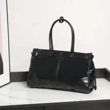 가죽 핸드백 블랙 버건디