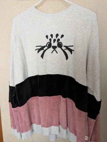 드럭 스토어즈 고양이 얼굴 프린트 캐주얼 트레이닝복