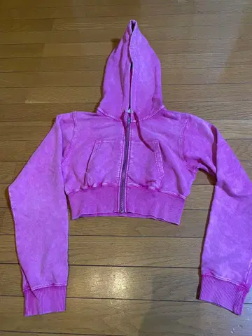 x-girl 핑크 크롭 후드티