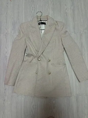 ZARA 트위드 자켓