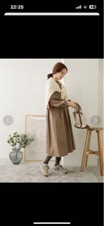 택 포함 새상품 어반 리서치 모카 사이드 플리츠 절개 원피스 DOORS