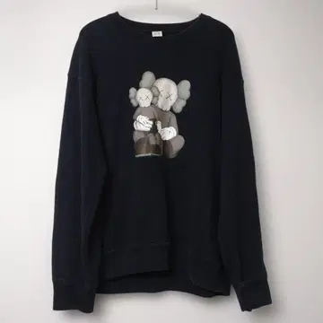 유니클로 트레이닝복 캐릭터 그래픽