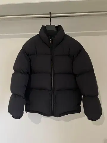 블랙 다운 자켓 스티븐 앨런