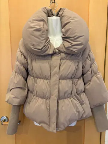 새상품급 RUIRUE BOUTIQUE 다운 자켓 7호