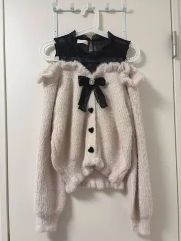 LIZLISA 레이어드 스타일 어깨 트임 니트 핑크x블랙