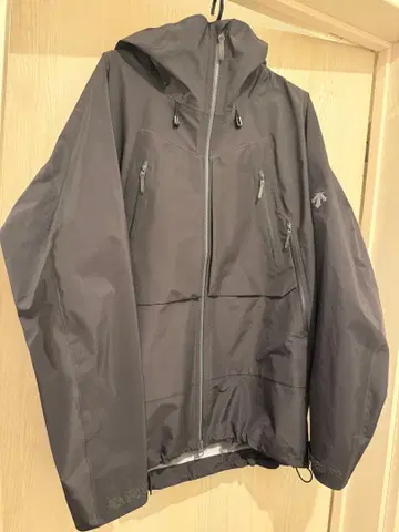 DESCENTE ALLTERRAIN 81 나일론 자켓