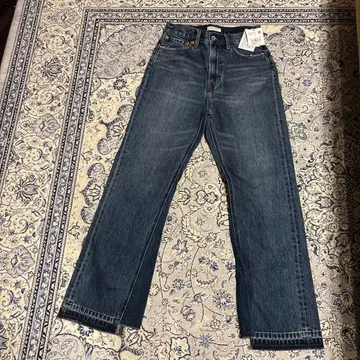 새상품 SALON 스트레이트 데님 컬럼비아 블루