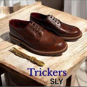 새상품 정가 7만 Trickers SLY 윙팁 트리커스 가죽 신발 24