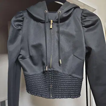 Lady 후드 부착 블랙 후드티