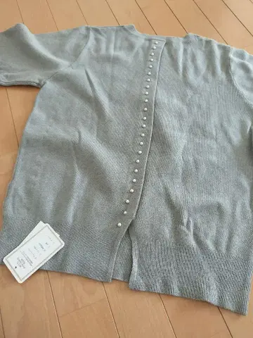 테치치 그레이 펄 버튼 니트 가디건 새상품 르농큐르