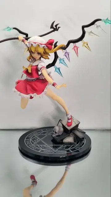 큐즈Q 동방Project 후랑도르 스칼렛 피규어